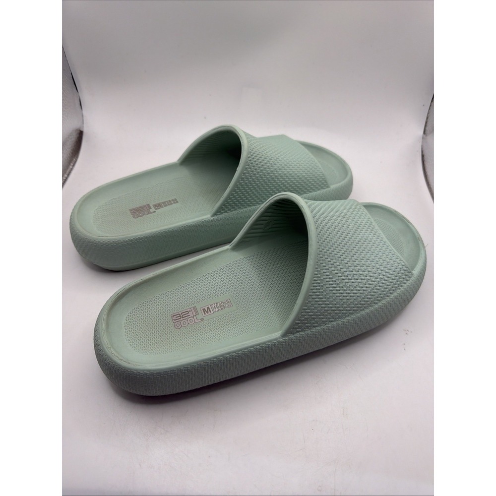 32 Degree Cool Cushion Slide, Medium Mint Green. W 7.5-8.5, M 5.5-6.5